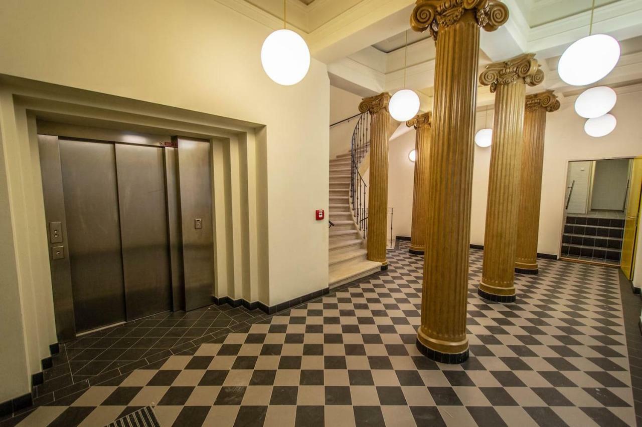 Design 3Bdr Apartment In Residence, Free Parking Prague Luaran gambar